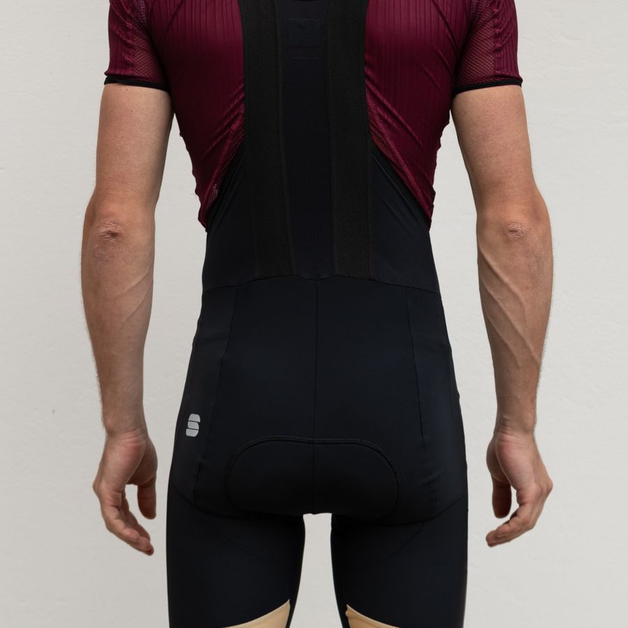 Impressie afbeelding 4 van GTS BIBSHORT Impressie afbeelding 4 van GTS BIBSHORT