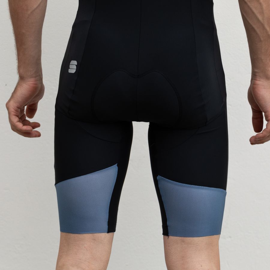 Impressie afbeelding 4 van GTS BIBSHORT Impressie afbeelding 4 van GTS BIBSHORT