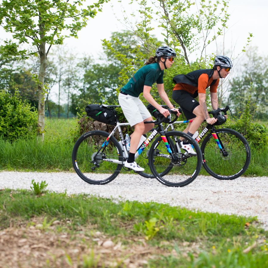 Impressie afbeelding 2 van GIARA VEST Impressie afbeelding 2 van GIARA VEST