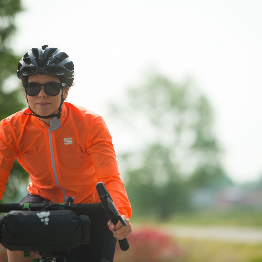 Impressie afbeelding 1 van HOT PACK EASYLIGHT W JACKET Impressie afbeelding 1 van HOT PACK EASYLIGHT W JACKET