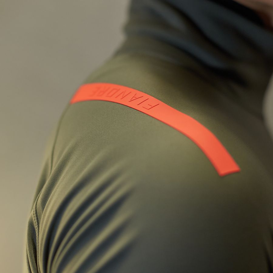 Impressie afbeelding 5 van FIANDRE PRO JACKET Impressie afbeelding 5 van FIANDRE PRO JACKET