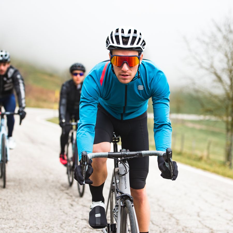 Impressie afbeelding 2 van FIANDRE PRO JACKET Impressie afbeelding 2 van FIANDRE PRO JACKET