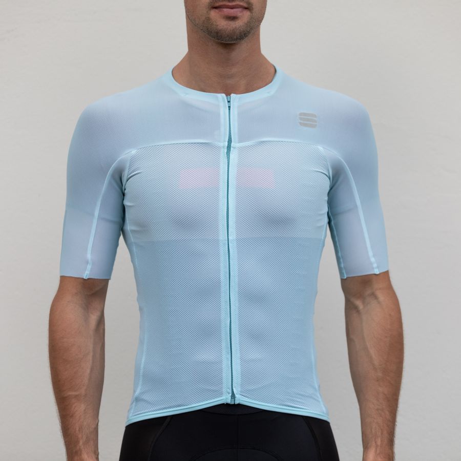 Impressie afbeelding 4 van BODYFIT PRO LIGHT JERSEY Impressie afbeelding 4 van BODYFIT PRO LIGHT JERSEY