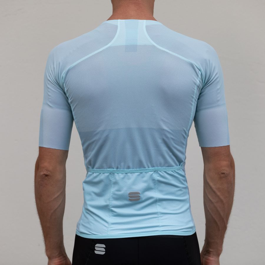 Impressie afbeelding 5 van BODYFIT PRO LIGHT JERSEY Impressie afbeelding 5 van BODYFIT PRO LIGHT JERSEY