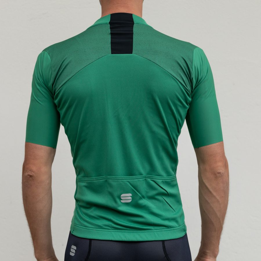 Impressie afbeelding 2 van STRIKE SHORT SLEEVE JERSEY Impressie afbeelding 2 van STRIKE SHORT SLEEVE JERSEY