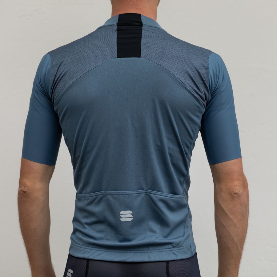 Impressie afbeelding 2 van STRIKE SHORT SLEEVE JERSEY Impressie afbeelding 2 van STRIKE SHORT SLEEVE JERSEY