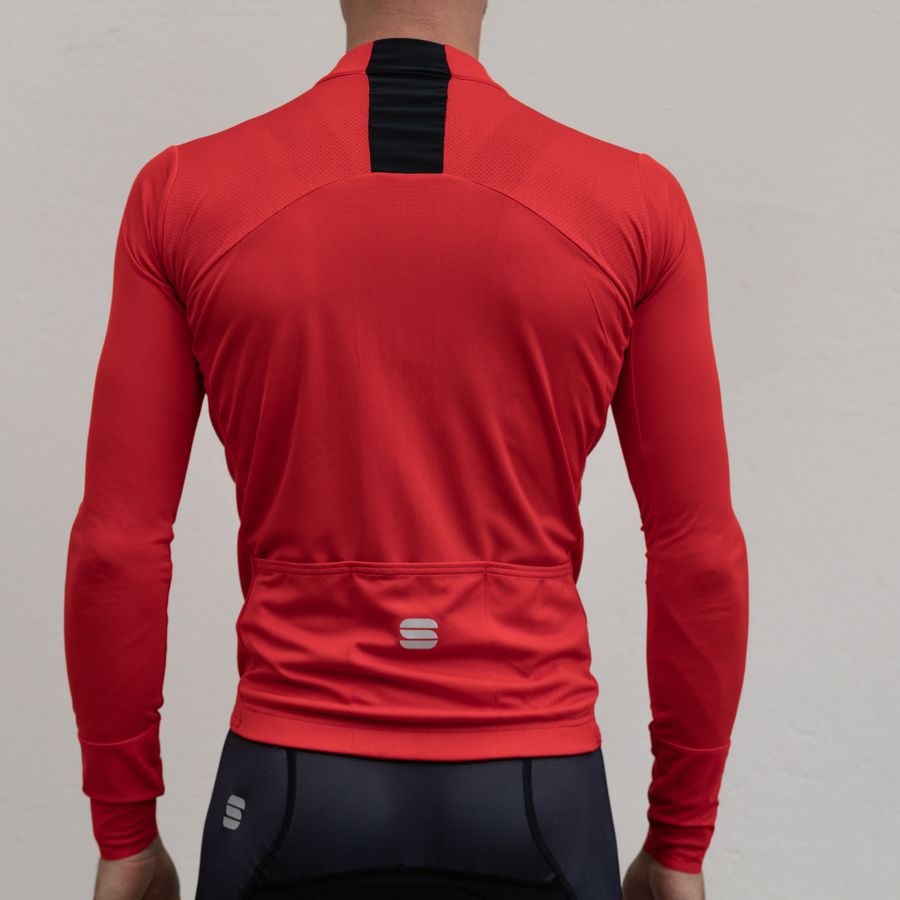 Impressie afbeelding 4 van STRIKE LONG SLEEVE JERSEY Impressie afbeelding 4 van STRIKE LONG SLEEVE JERSEY