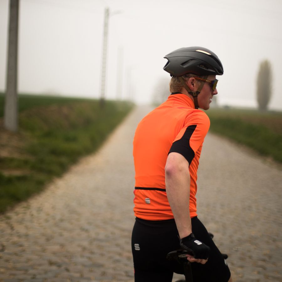 Impressie afbeelding 1 van FIANDRE LIGHT NO RAIN JACKET SS Impressie afbeelding 1 van FIANDRE LIGHT NO RAIN JACKET SS