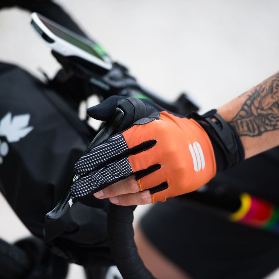 Impressie afbeelding 1 van GIARA GLOVES Impressie afbeelding 1 van GIARA GLOVES