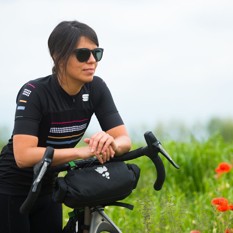 Impressie afbeelding 1 van DIVA W SHORT SLEEVE JERSEY Impressie afbeelding 1 van DIVA W SHORT SLEEVE JERSEY