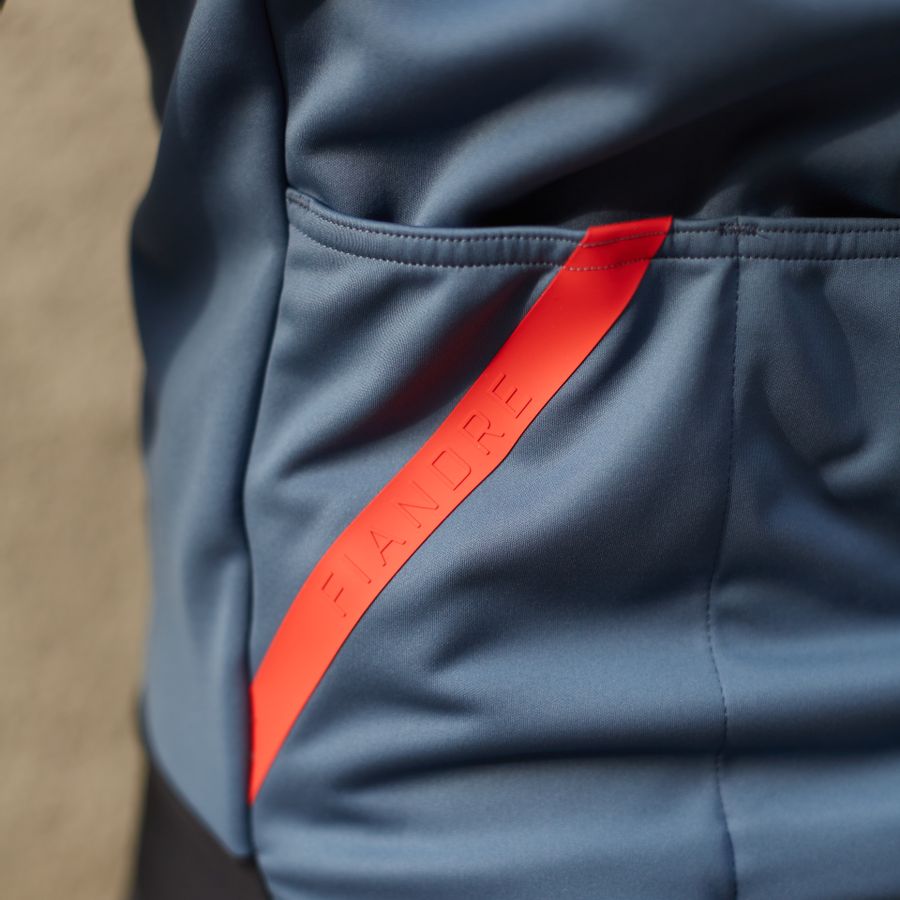 Impressie afbeelding 3 van FIANDRE WARM JACKET Impressie afbeelding 3 van FIANDRE WARM JACKET