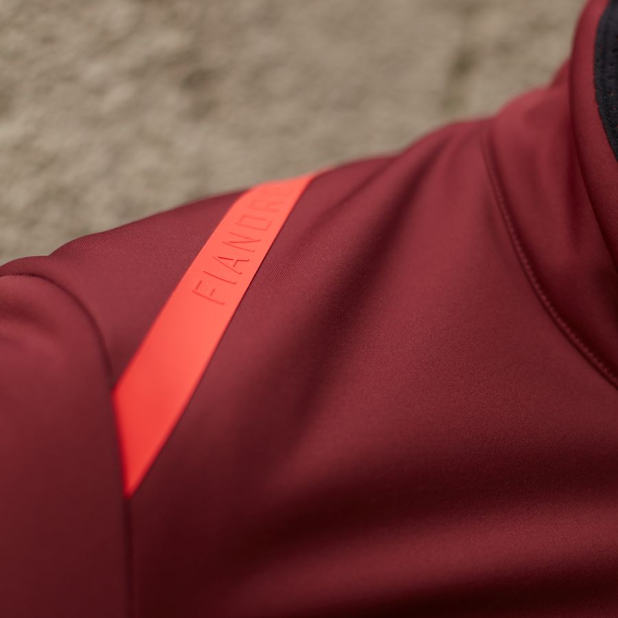 Impressie afbeelding 2 van FIANDRE WARM JACKET Impressie afbeelding 2 van FIANDRE WARM JACKET