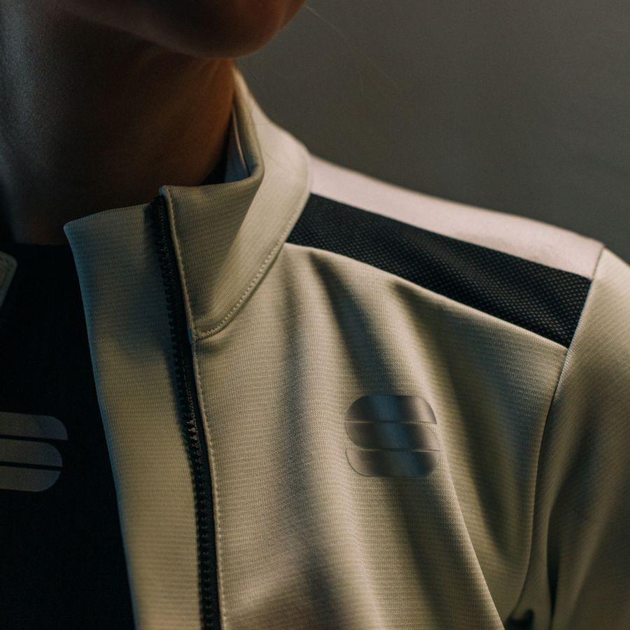 Impressie afbeelding 1 van GIARA W THERMAL JERSEY Impressie afbeelding 1 van GIARA W THERMAL JERSEY