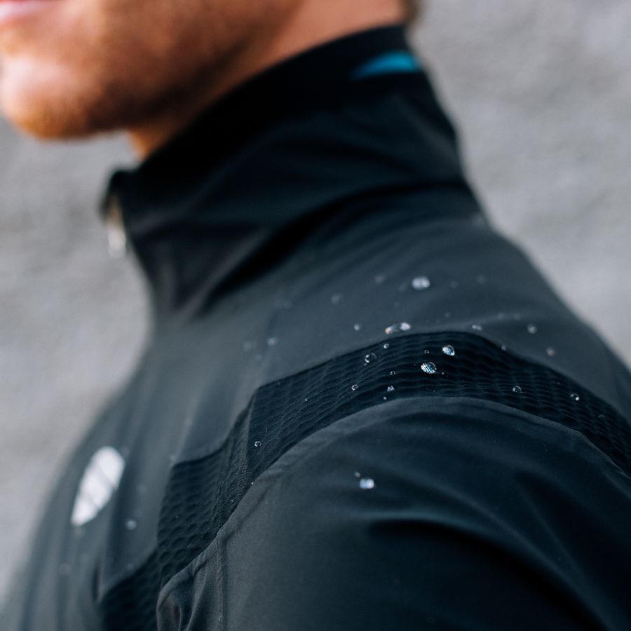 Impressie afbeelding 6 van AQUA PRO JACKET Impressie afbeelding 6 van AQUA PRO JACKET