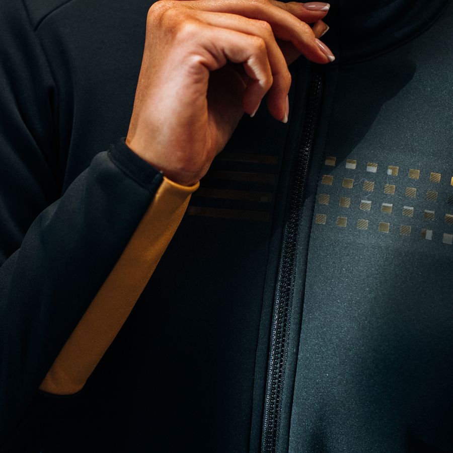 Impressie afbeelding 5 van TEMPO W JACKET Impressie afbeelding 5 van TEMPO W JACKET