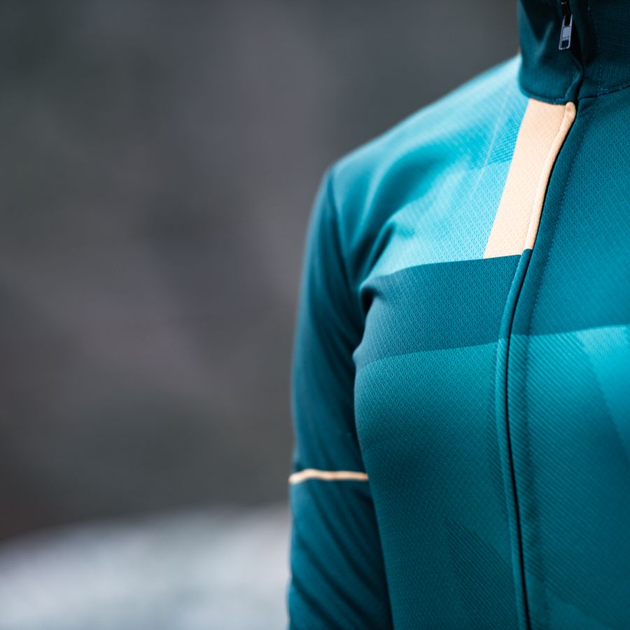 Impressie afbeelding 2 van OASIS W THERMAL JERSEY Impressie afbeelding 2 van OASIS W THERMAL JERSEY