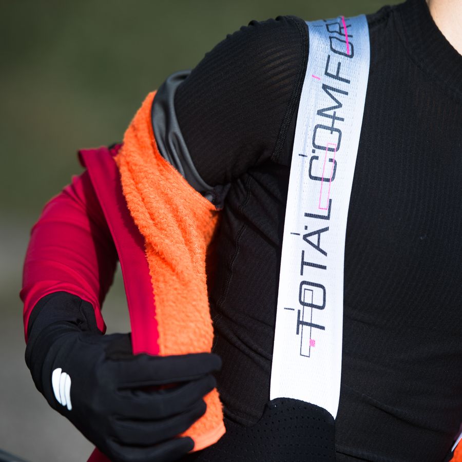 Impressie afbeelding 2 van TOTAL COMFORT WOMAN BIBTIGHT Impressie afbeelding 2 van TOTAL COMFORT WOMAN BIBTIGHT