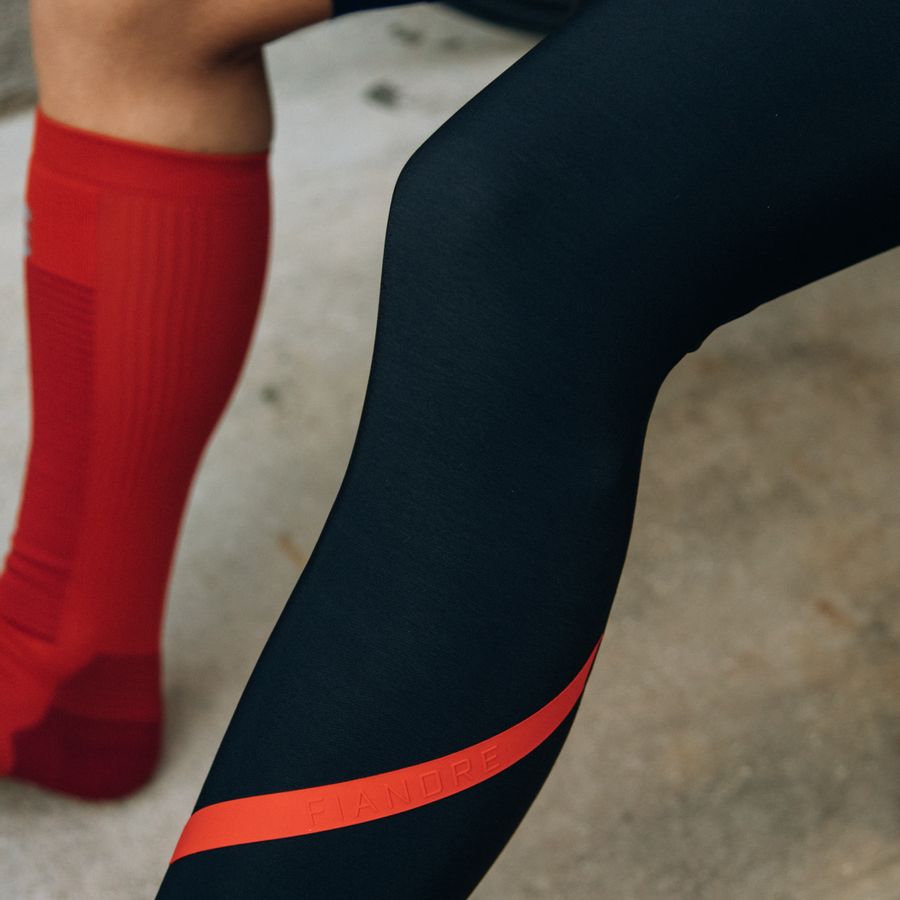 Impressie afbeelding 2 van NORAIN LEG WARMERS Impressie afbeelding 2 van NORAIN LEG WARMERS