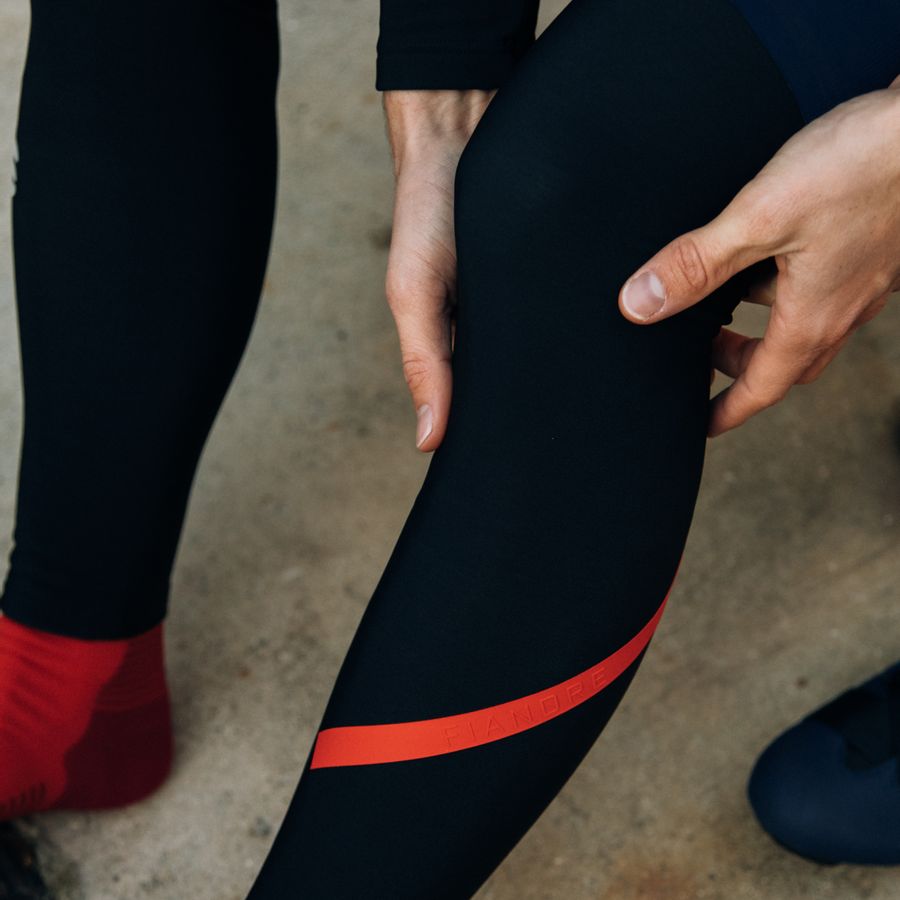 Impressie afbeelding 4 van NORAIN LEG WARMERS Impressie afbeelding 4 van NORAIN LEG WARMERS