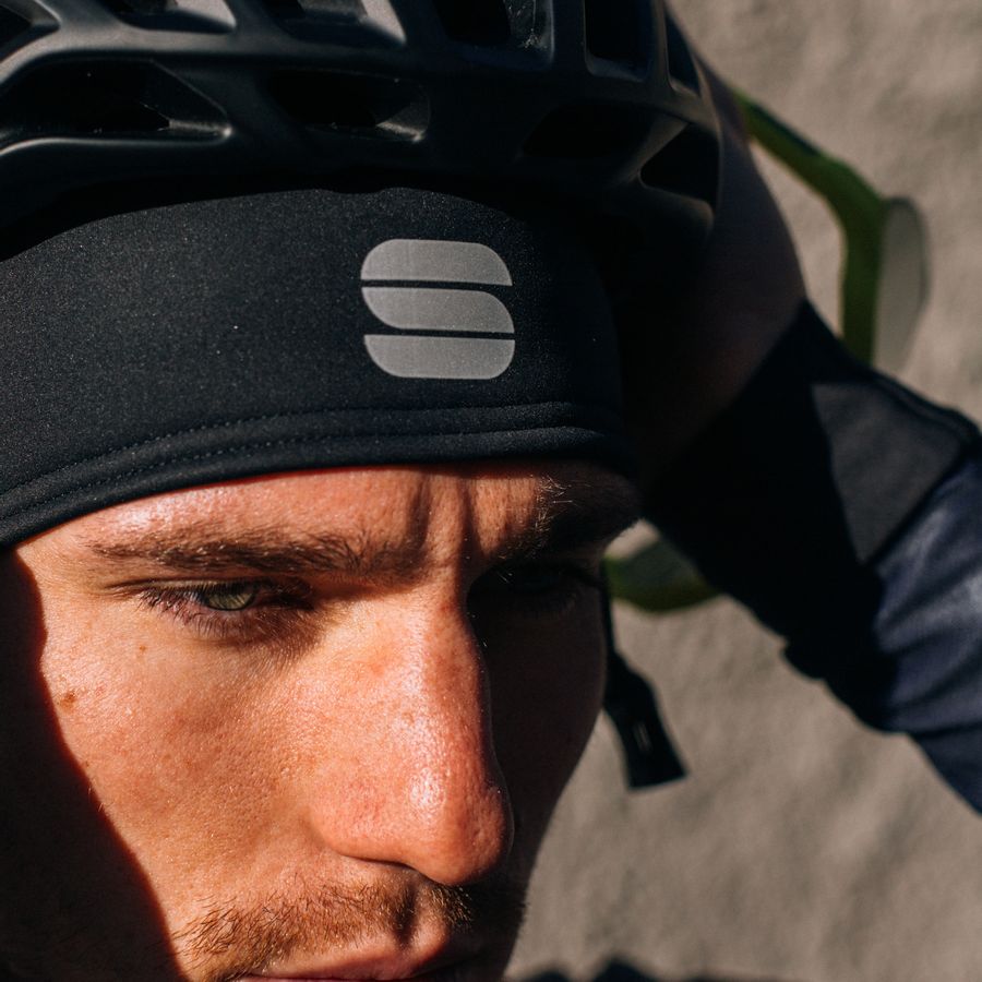 Impressie afbeelding 3 van AIR PROTECTION HEADBAND Impressie afbeelding 3 van AIR PROTECTION HEADBAND