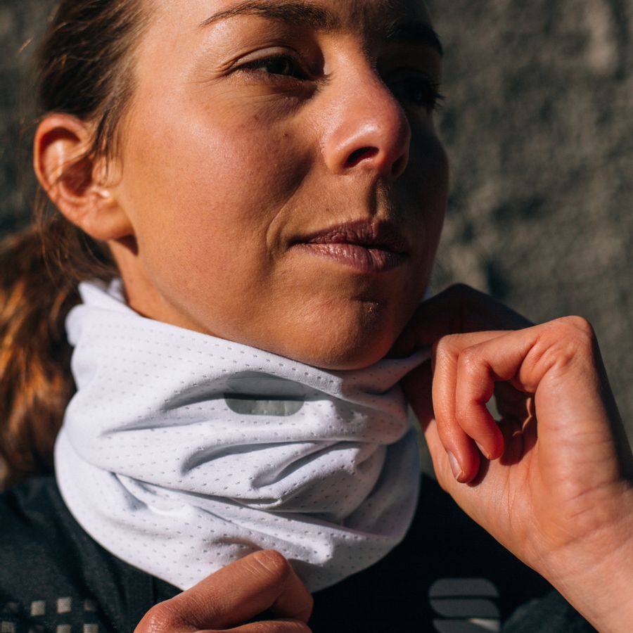 Impressie afbeelding 1 van WOMAN NECK WARMER Impressie afbeelding 1 van WOMAN NECK WARMER