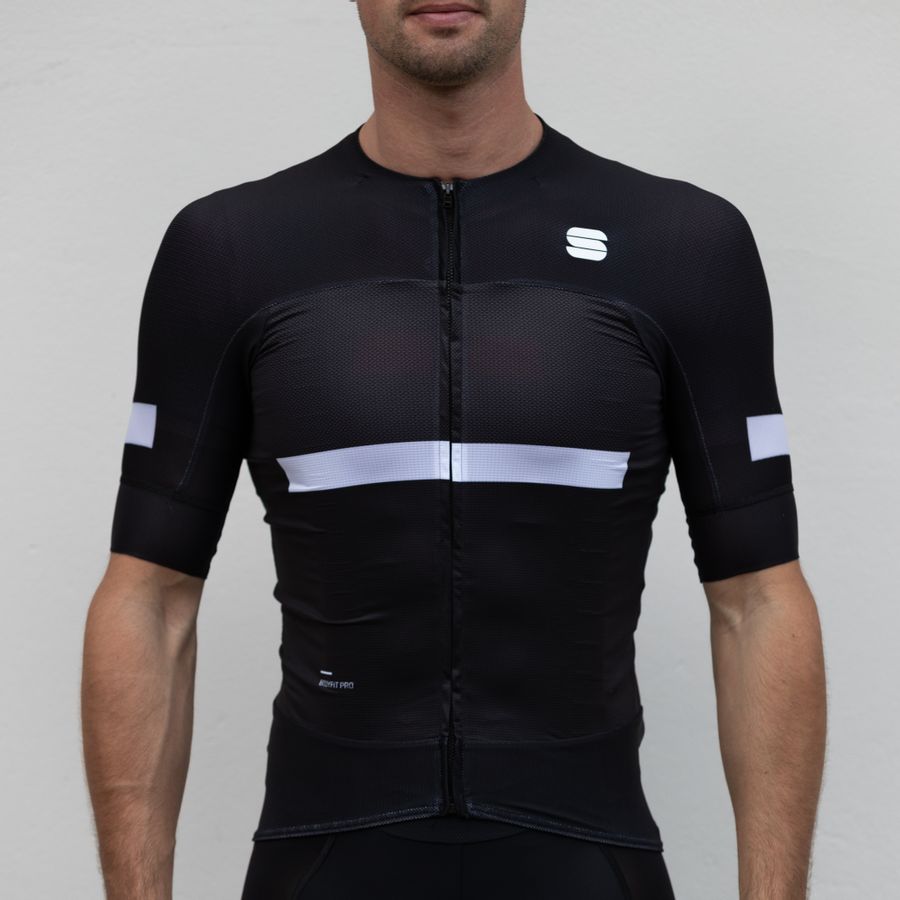 Impressie afbeelding 2 van EVO JERSEY Impressie afbeelding 2 van EVO JERSEY