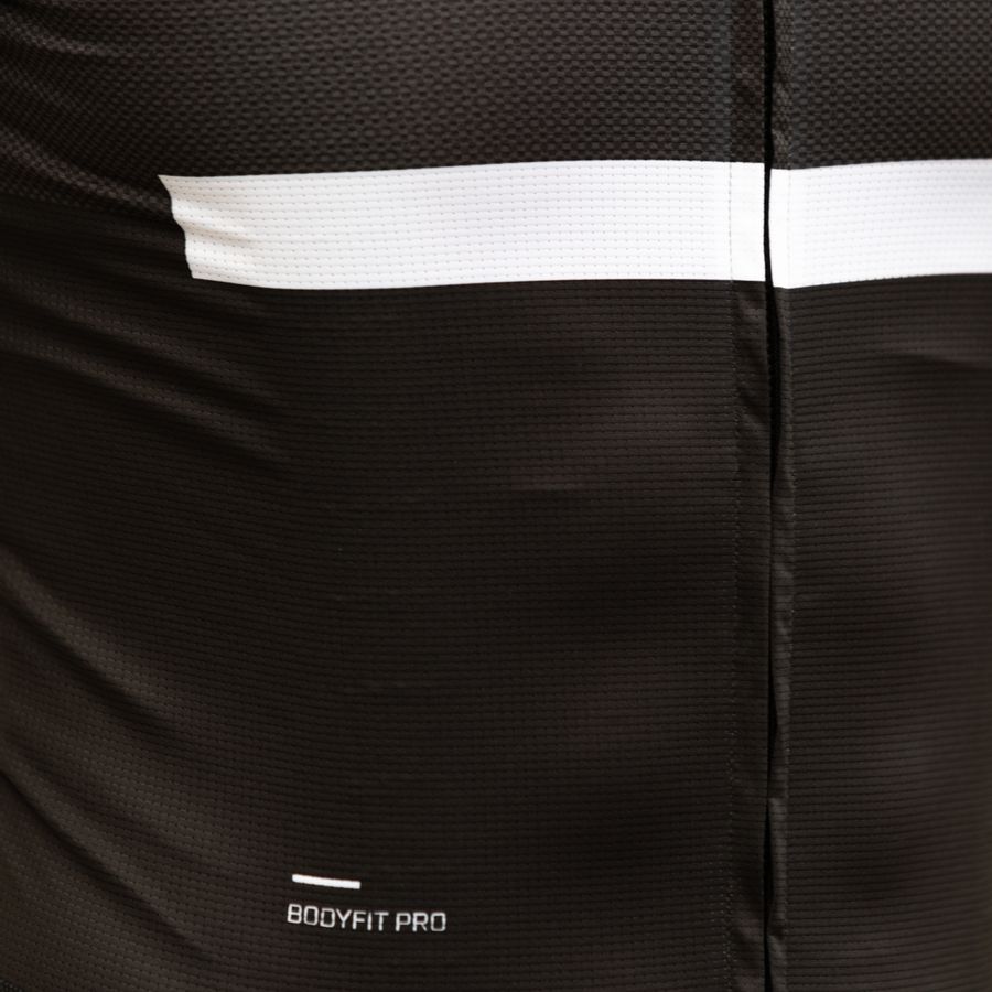 Impressie afbeelding 6 van EVO JERSEY Impressie afbeelding 6 van EVO JERSEY