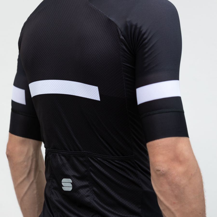 Impressie afbeelding 8 van EVO JERSEY Impressie afbeelding 8 van EVO JERSEY
