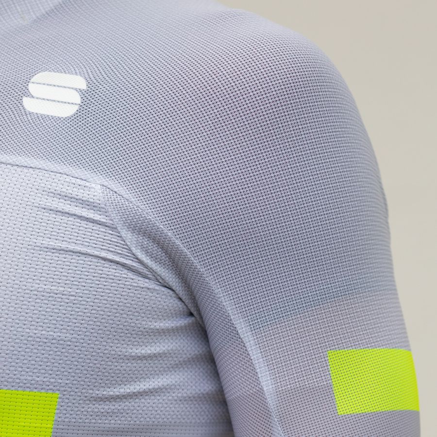 Impressie afbeelding 6 van EVO JERSEY Impressie afbeelding 6 van EVO JERSEY