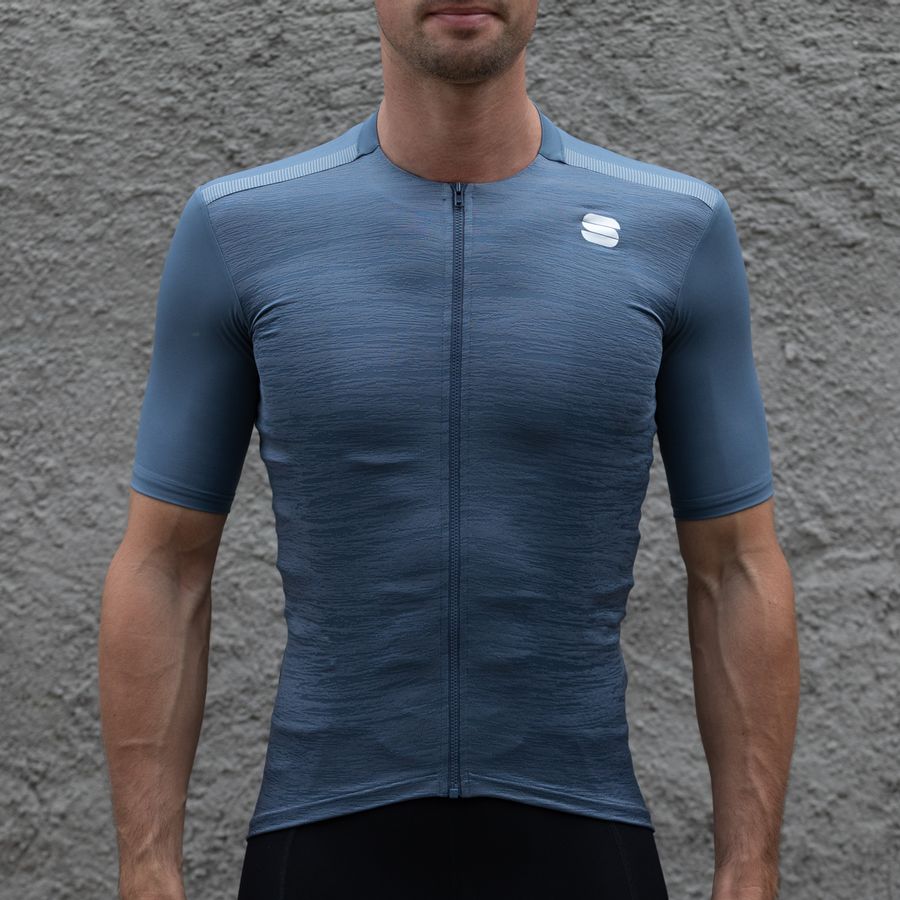 Impressie afbeelding 1 van SUPERGIARA JERSEY Impressie afbeelding 1 van SUPERGIARA JERSEY