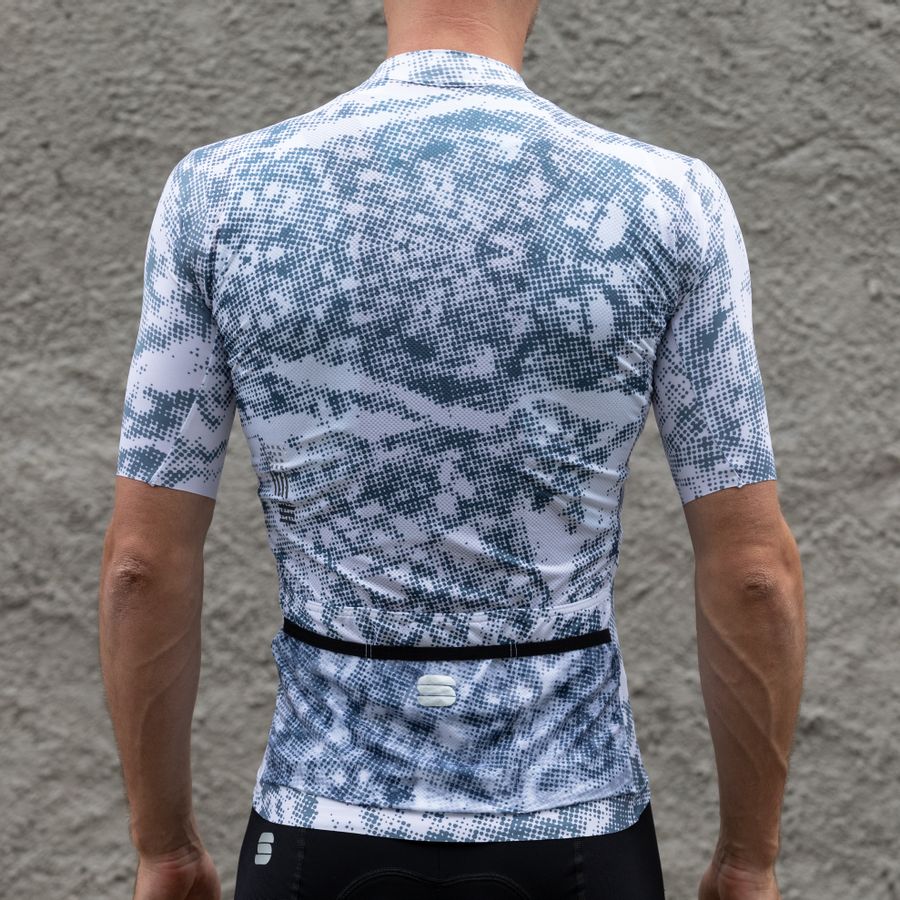 Impressie afbeelding 3 van ESCAPE SUPERGIARA JERSEY Impressie afbeelding 3 van ESCAPE SUPERGIARA JERSEY