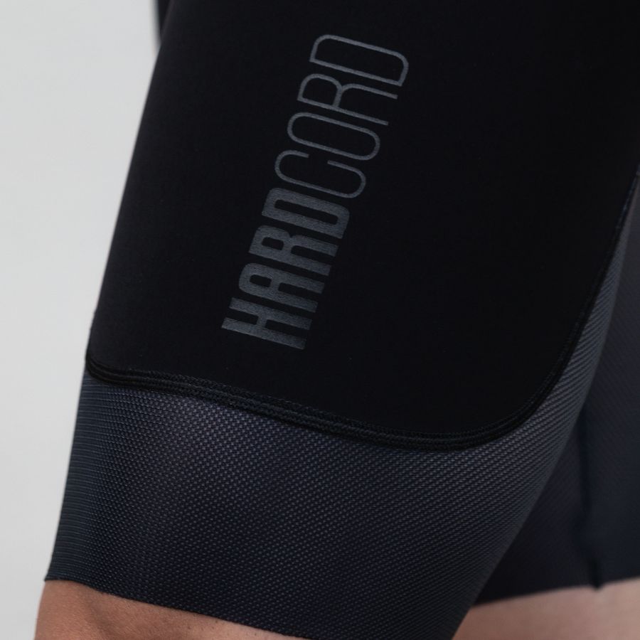 Impressie afbeelding 6 van LTD SHIELD BIBSHORT Impressie afbeelding 6 van LTD SHIELD BIBSHORT