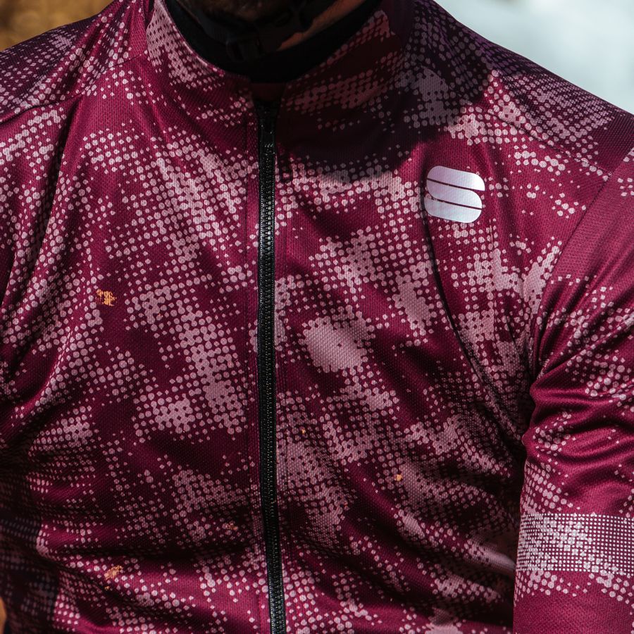 Impressie afbeelding 3 van ESCAPE SUPERGIARA THERMAL JERSEY Impressie afbeelding 3 van ESCAPE SUPERGIARA THERMAL JERSEY