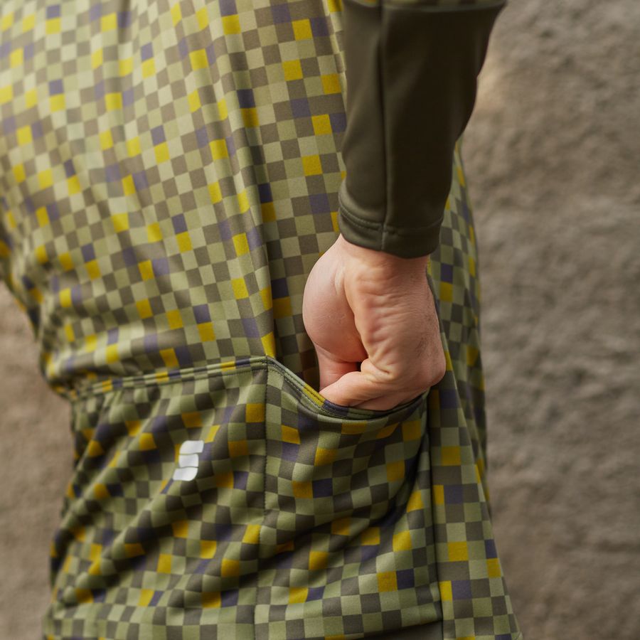 Impressie afbeelding 4 van PIXEL JACKET Impressie afbeelding 4 van PIXEL JACKET