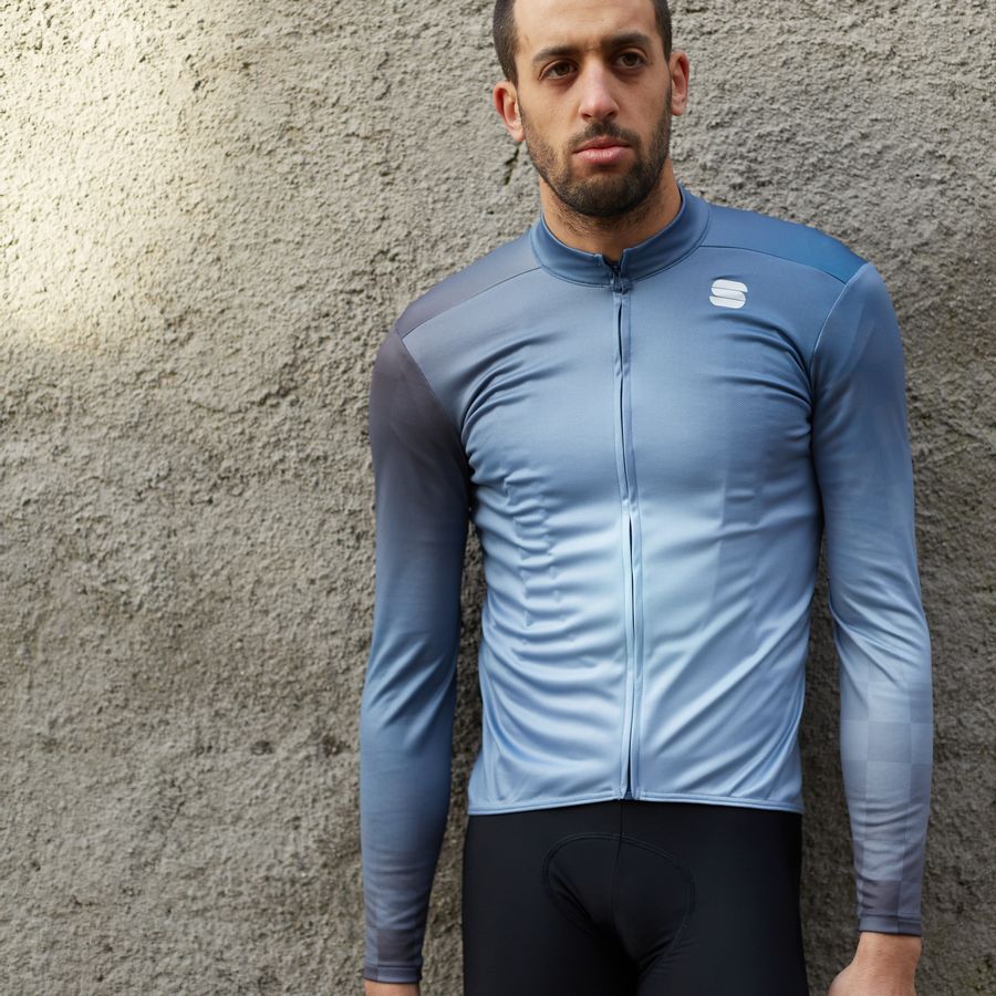 Impressie afbeelding 1 van ROCKET THERMAL JERSEY Impressie afbeelding 1 van ROCKET THERMAL JERSEY