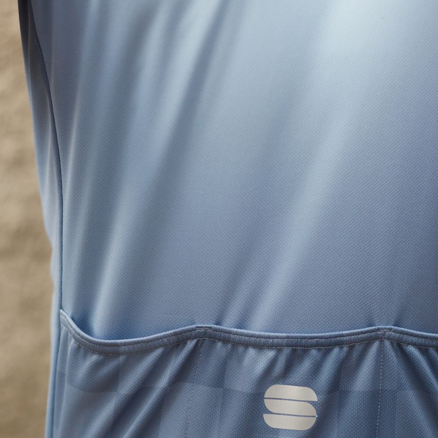 Impressie afbeelding 6 van ROCKET THERMAL JERSEY Impressie afbeelding 6 van ROCKET THERMAL JERSEY