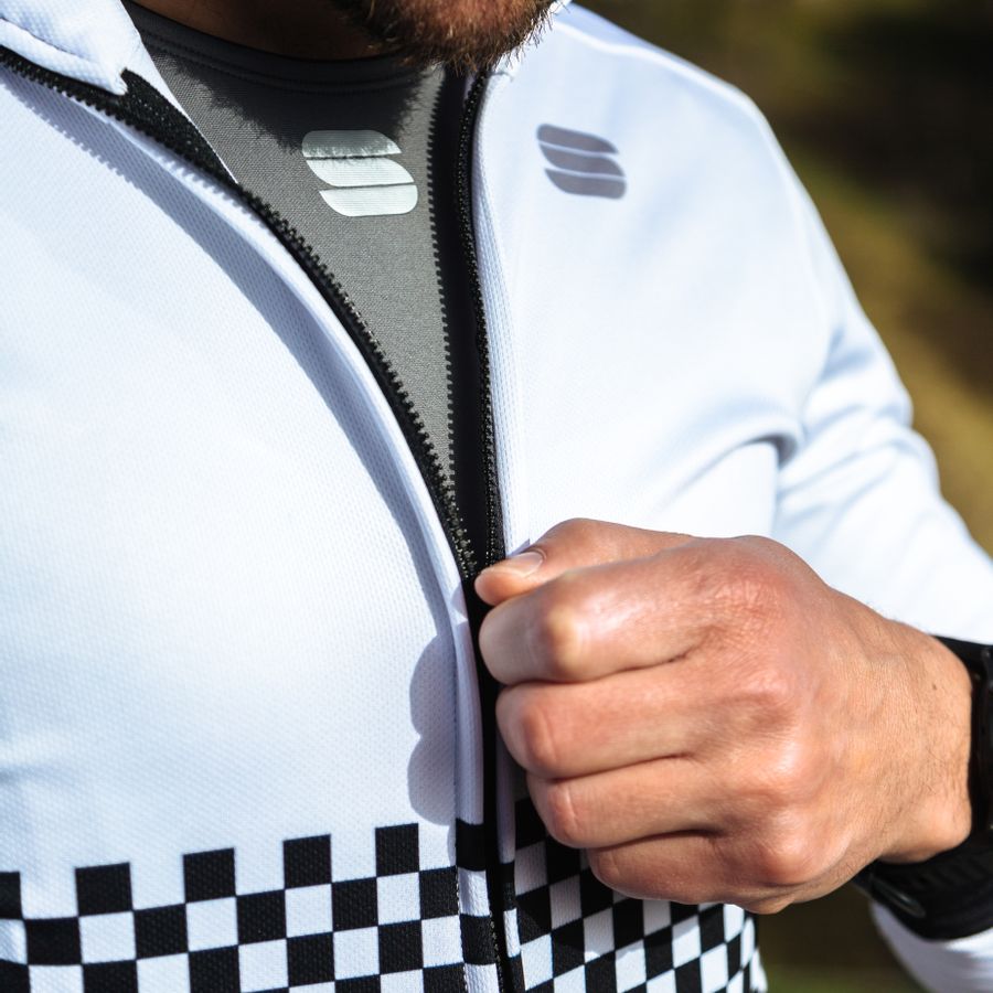 Impressie afbeelding 3 van CHECKMATE THERMAL JERSEY Impressie afbeelding 3 van CHECKMATE THERMAL JERSEY