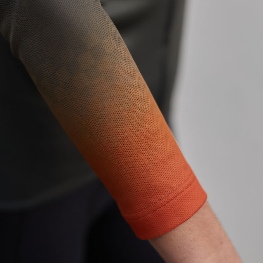 Impressie afbeelding 2 van ROCKET W THERMAL JERSEY Impressie afbeelding 2 van ROCKET W THERMAL JERSEY