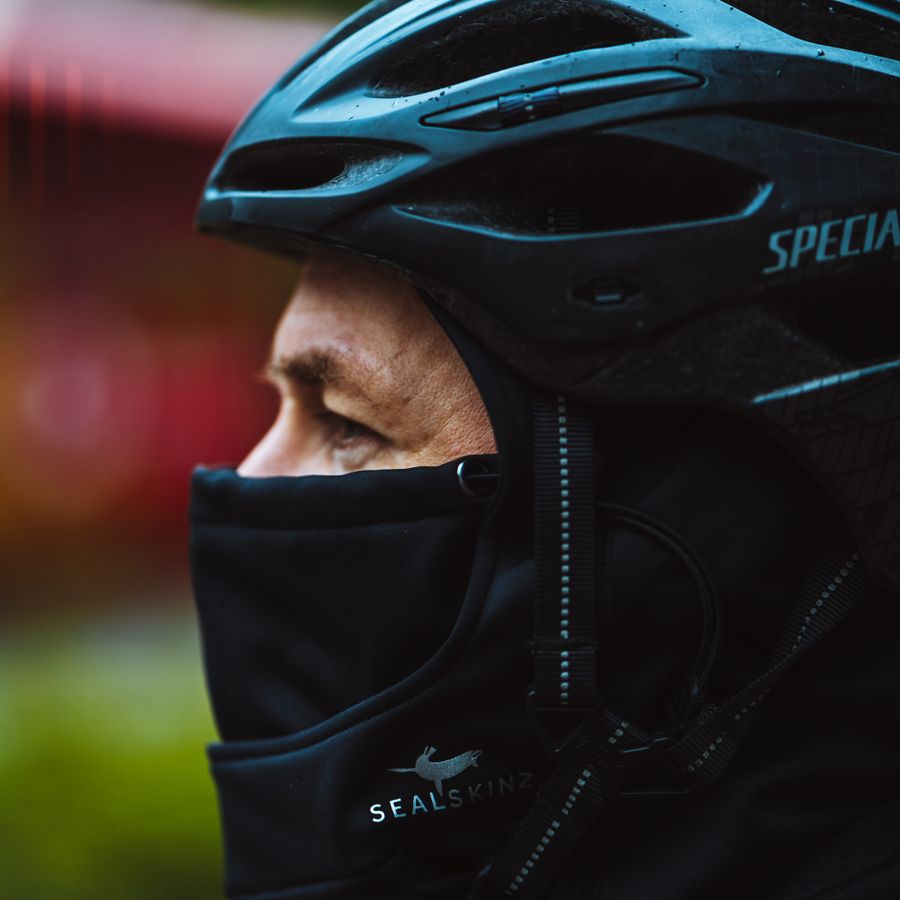 Impressie afbeelding 1 van Waterproof All Weather Head Gaitor Impressie afbeelding 1 van Waterproof All Weather Head Gaitor