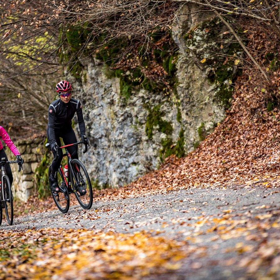 Impressie afbeelding 1 van MENO WIND W BIBTIGHT Impressie afbeelding 1 van MENO WIND W BIBTIGHT