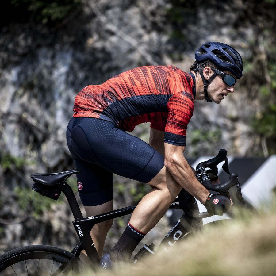 Impressie afbeelding 2 van FREE AERO RACE 4 BIBSHORT Impressie afbeelding 2 van FREE AERO RACE 4 BIBSHORT
