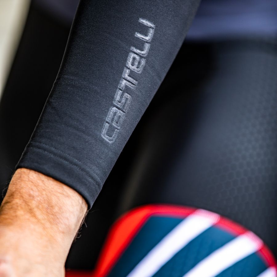Impressie afbeelding 1 van THERMOFLEX 2 ARMWARMER Impressie afbeelding 1 van THERMOFLEX 2 ARMWARMER