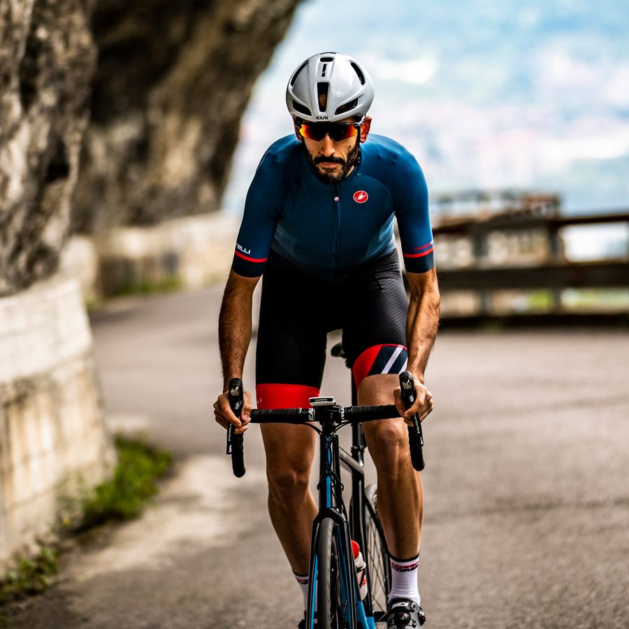 Impressie afbeelding 2 van AERO RACE 6.0 JERSEY Impressie afbeelding 2 van AERO RACE 6.0 JERSEY