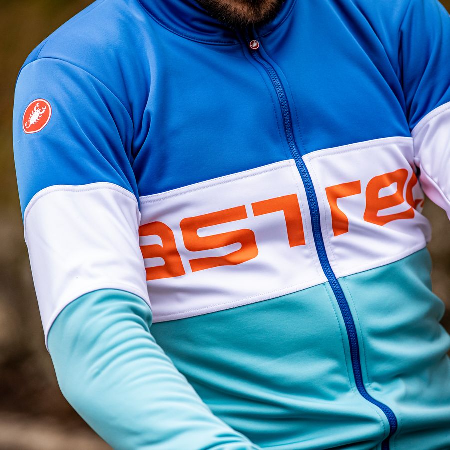 Impressie afbeelding 1 van PROLOGO JACKET Impressie afbeelding 1 van PROLOGO JACKET