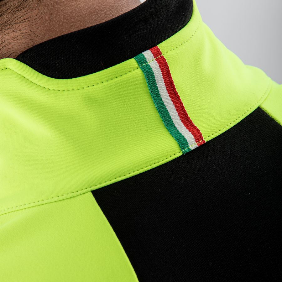 Impressie afbeelding 3 van TRANSITION 2 JACKET Impressie afbeelding 3 van TRANSITION 2 JACKET