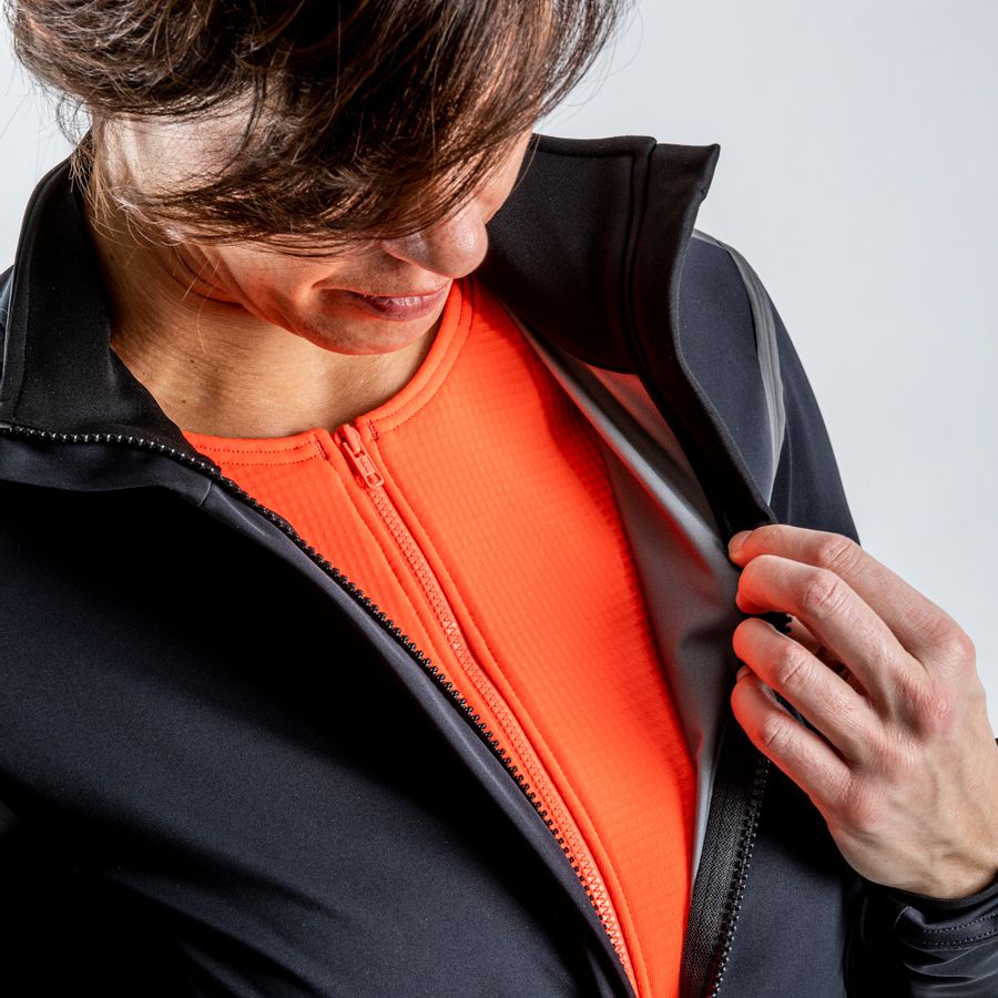 Impressie afbeelding 4 van ALPHA RoS 2 W JACKET Impressie afbeelding 4 van ALPHA RoS 2 W JACKET