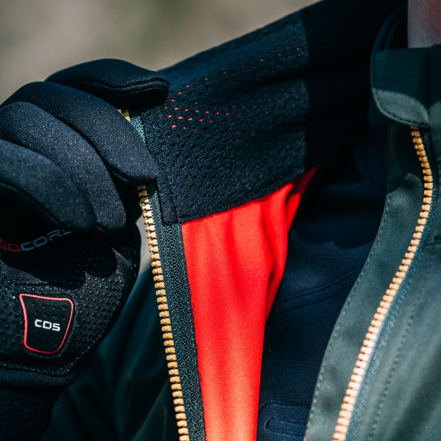 Impressie afbeelding 4 van GO W JACKET Impressie afbeelding 4 van GO W JACKET